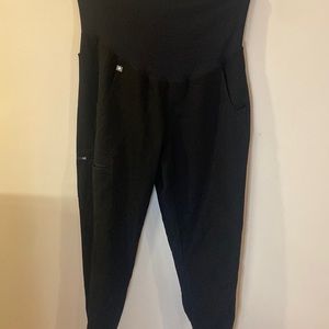 Maternity Scrub Set!!  Pants are Zamora Maternity Jogger Scrub Pants.